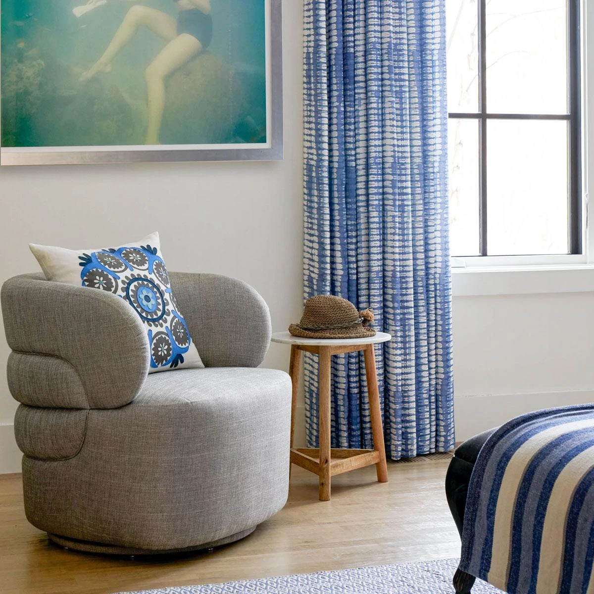 Capri Swivel Chair In Grey Tweed 2 Capri Swivel Chair In Grey Tweed - Image 2