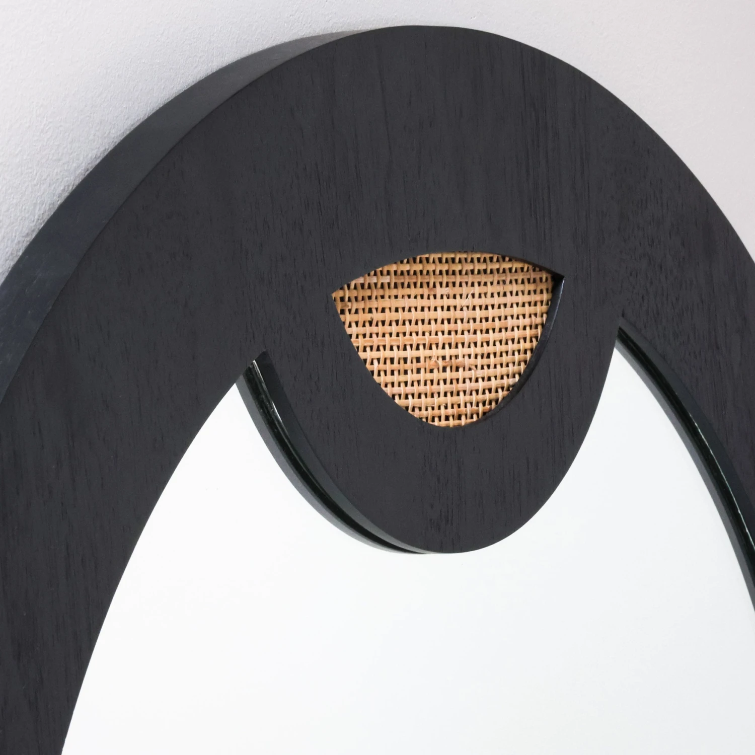 Demi Mirror 4 Demi Mirror - Image 4