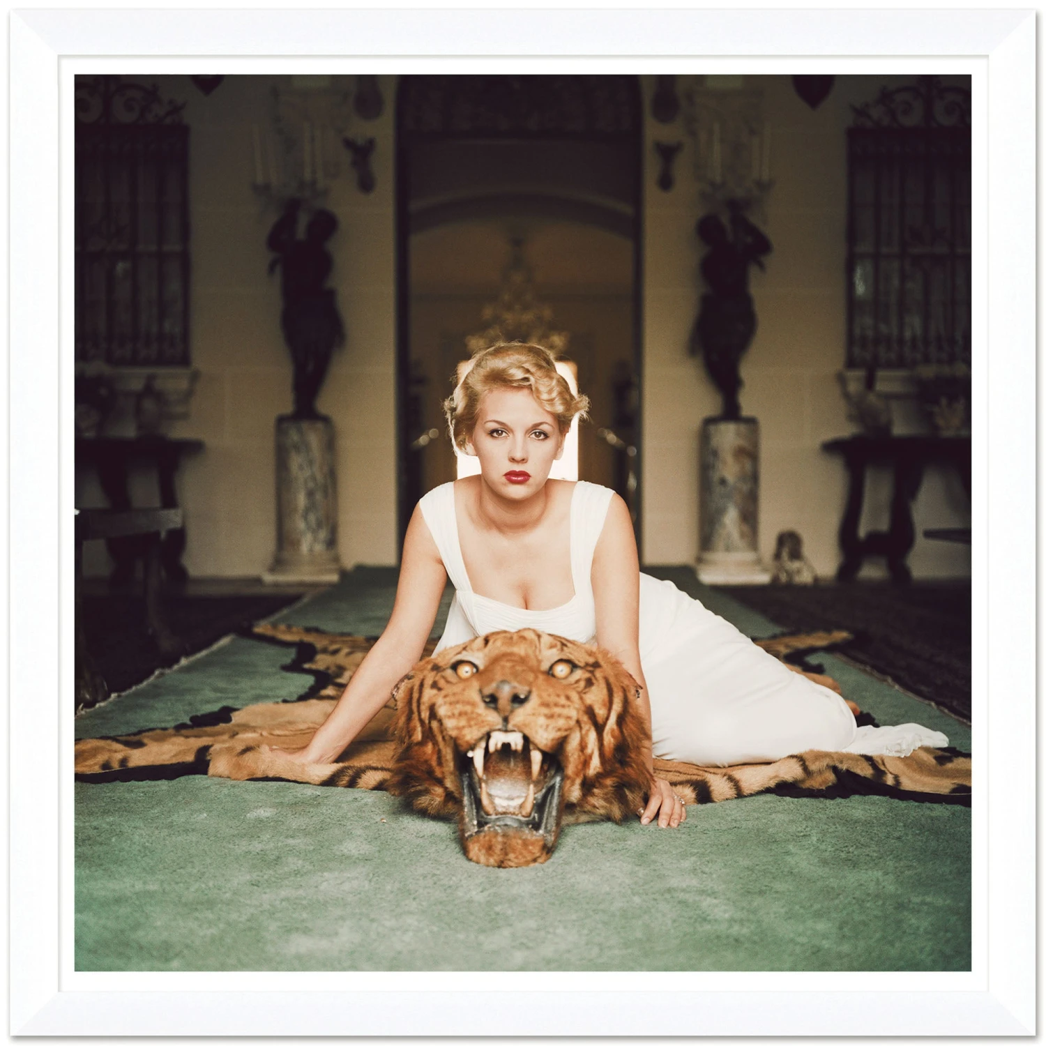 Getty Images 'Beauty And The Beast' By Slim Aarons 1 Getty Images 'Beauty And The Beast' By Slim Aarons