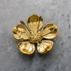 Poppy Personal - Petal Ashtray 7 Poppy Personal - Petal Ashtray -Scout Design Studio Poppy Personal Petal Ashtray.03