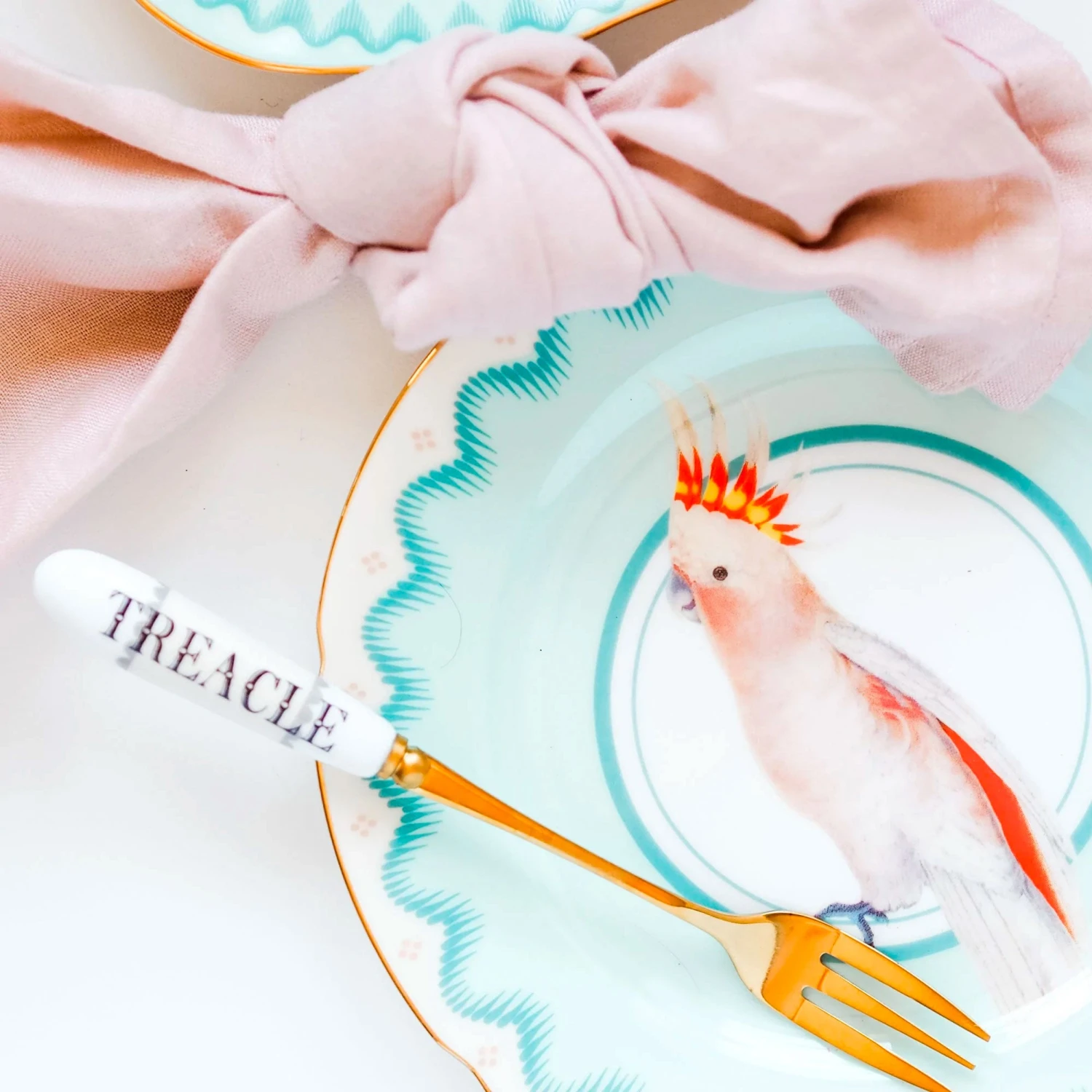 Set Of 4 Pretty Pastel Animal Cake Plates 4 Set Of 4 Pretty Pastel Animal Cake Plates - Image 4
